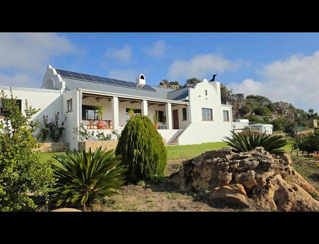 FARM FOR SALE IN PIKETBERG RURAL